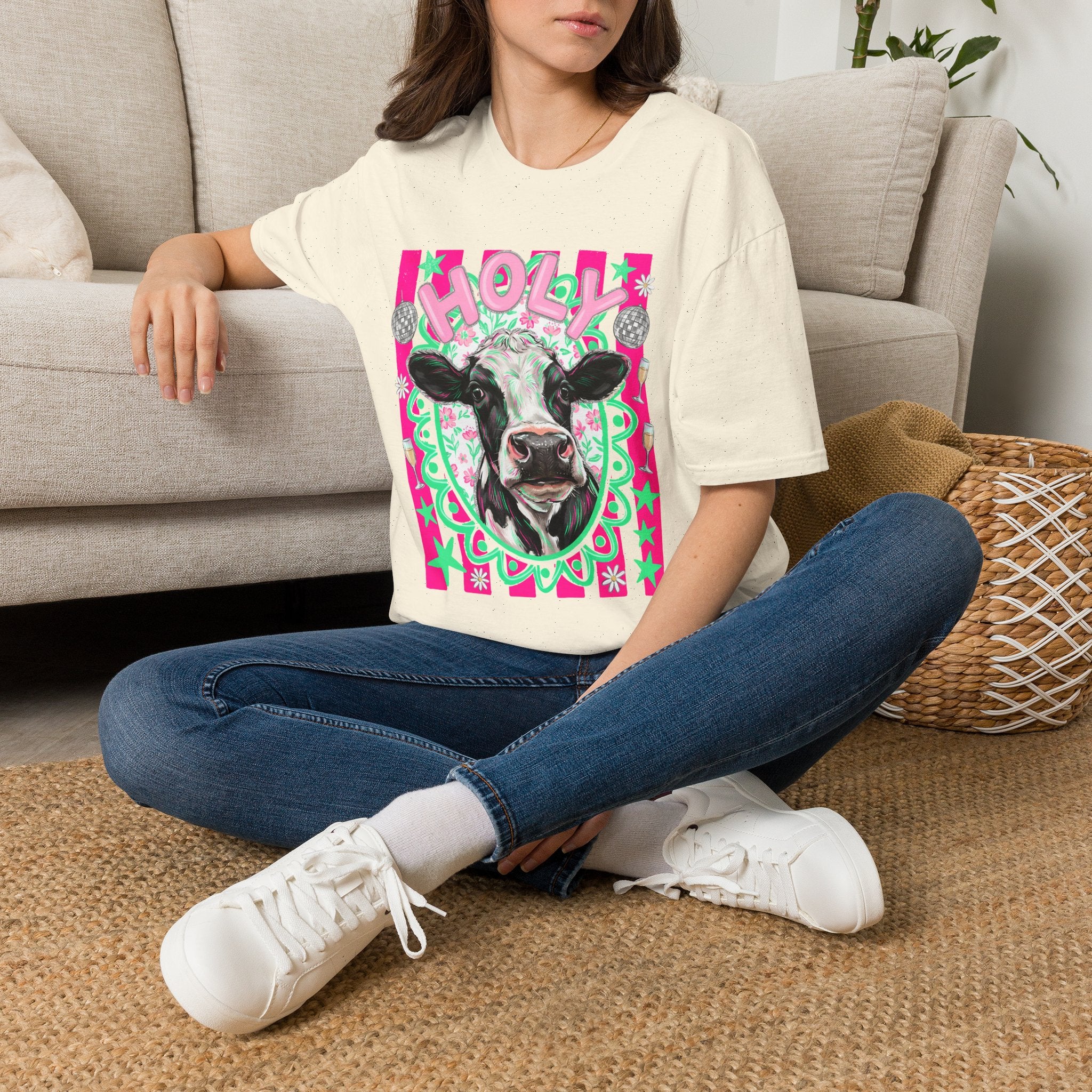 Holly Cow Graphic T-Shirt — Festive Cow Art Tee