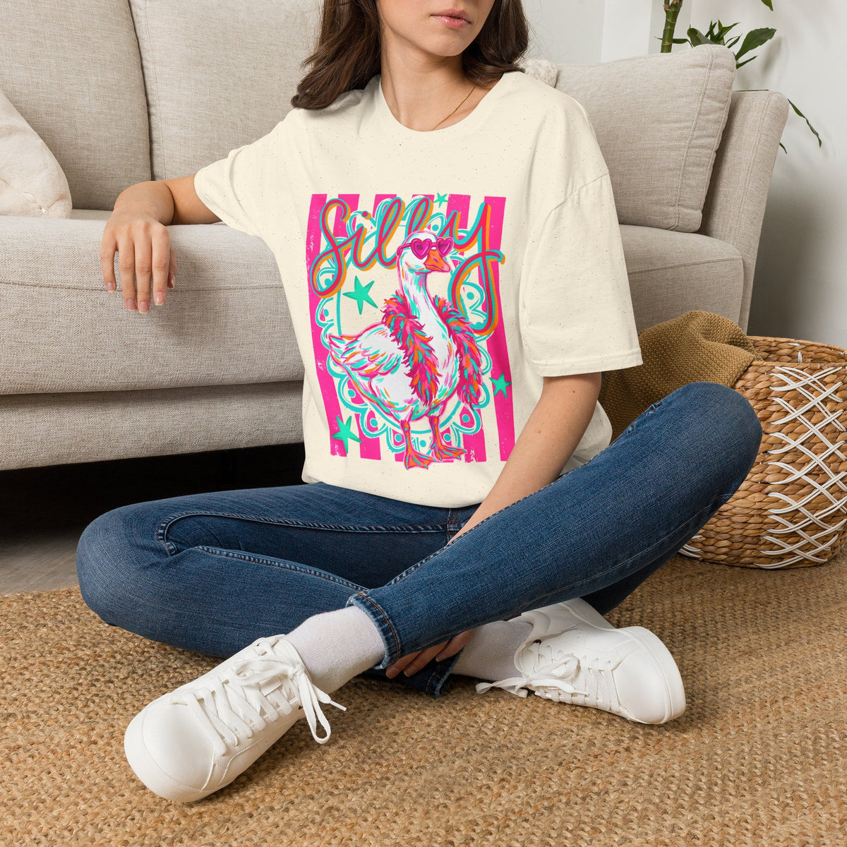 Silly Goose T-Shirt – Playful Retro Pink Graphic Tee