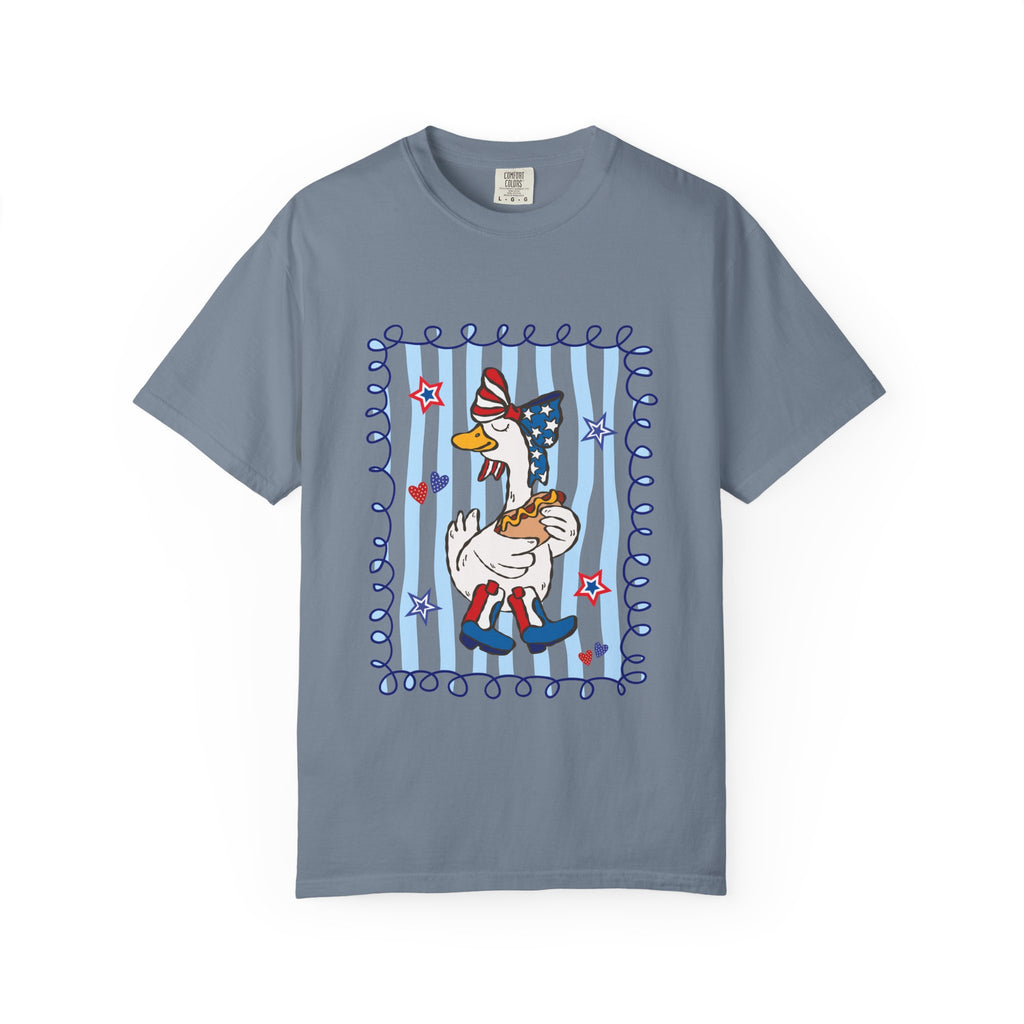 Patriotic Goose Graphic T-Shirt — "Proud Mama" Americana Tee