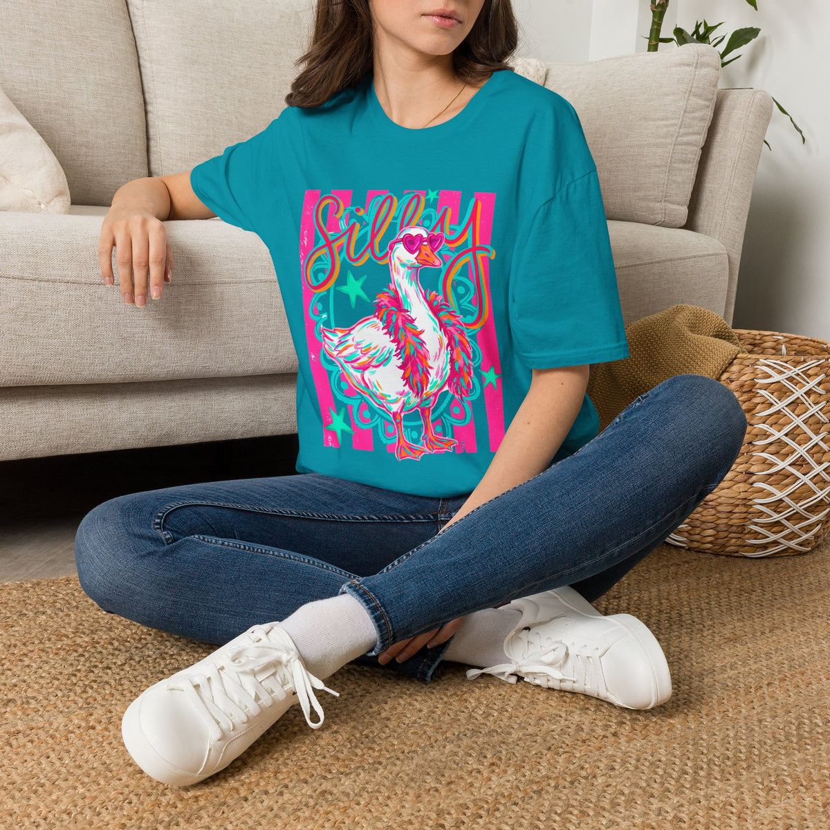 Silly Goose T-Shirt – Playful Retro Pink Graphic Tee