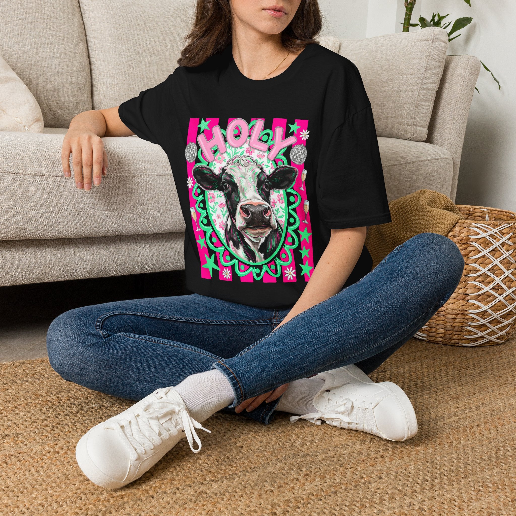 Holly Cow Graphic T-Shirt — Festive Cow Art Tee